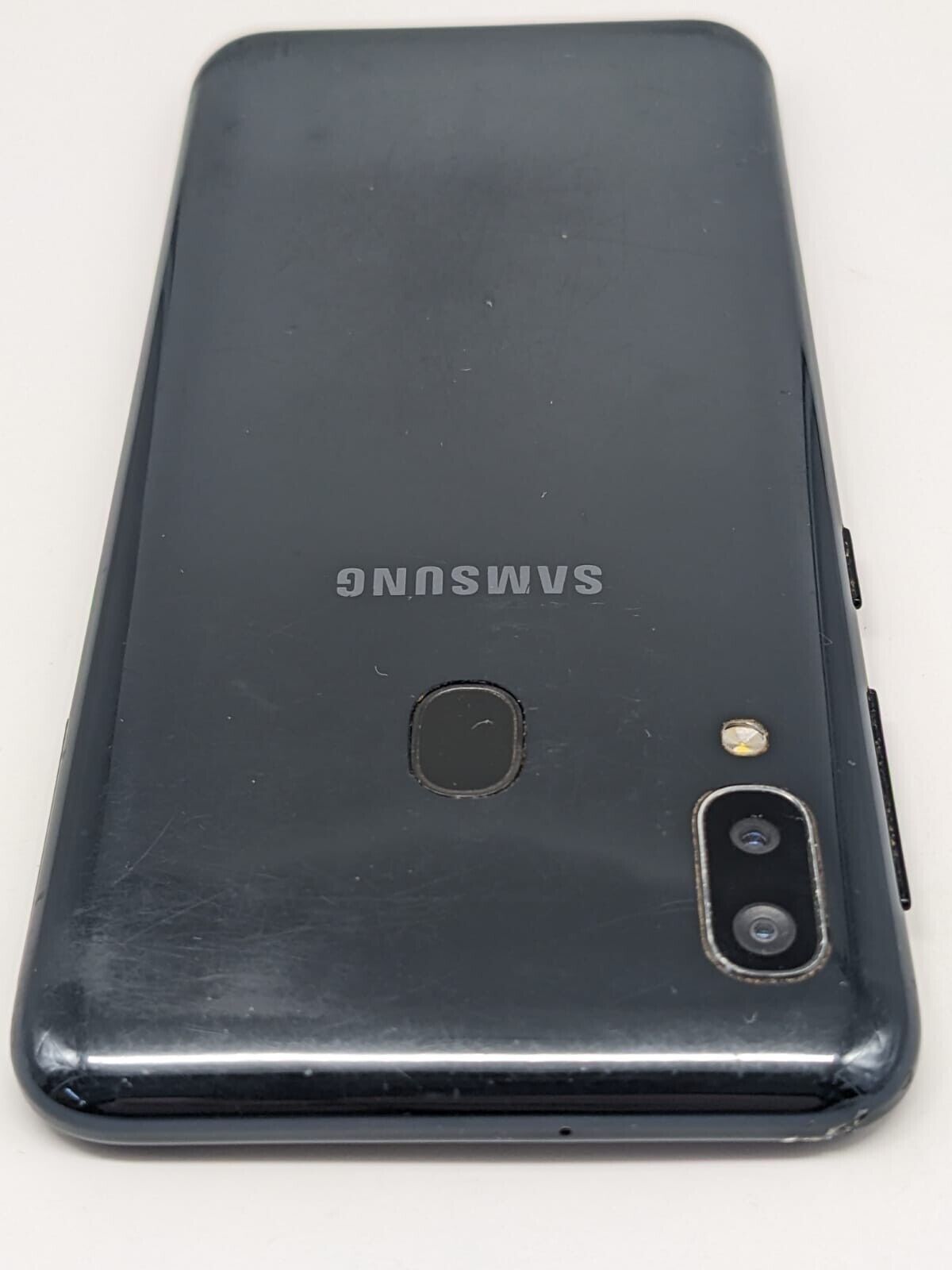 Samsung Galaxy A20e Dual-Sim Schwarz Smartphone | OHNE SIMLOCK