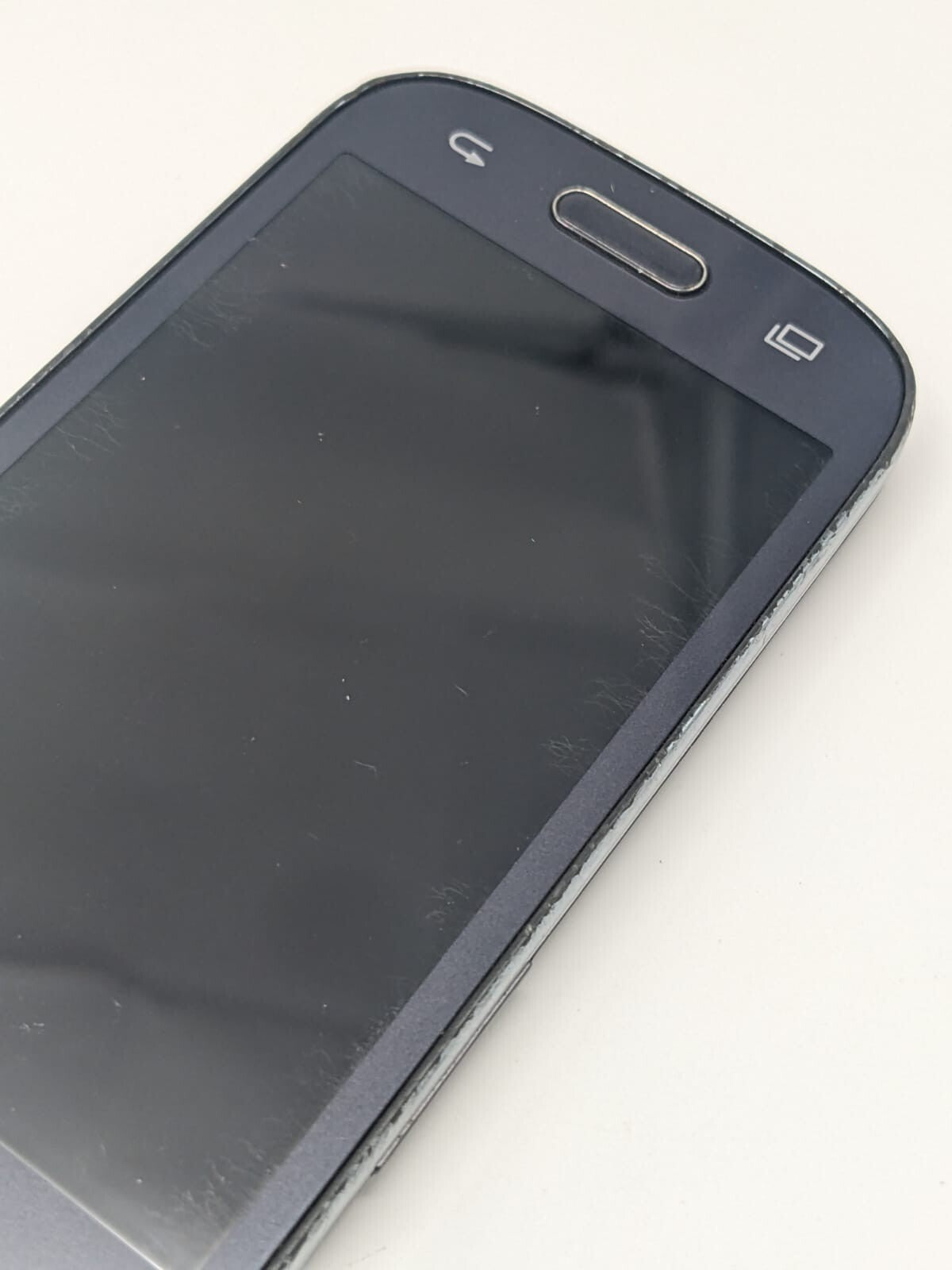 Samsung Galaxy Ace Style SM-G310HN Teilespender | OHNE AKKU | LÄDT/STARTET NICHT