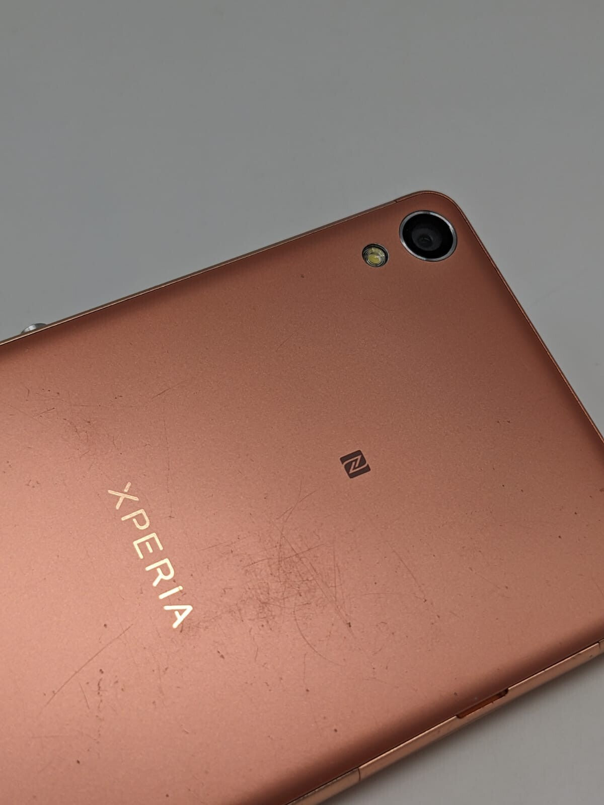 Sony Xperia XA F3111 Rosa 16GB Smartphone | OHNE SIMLOCK