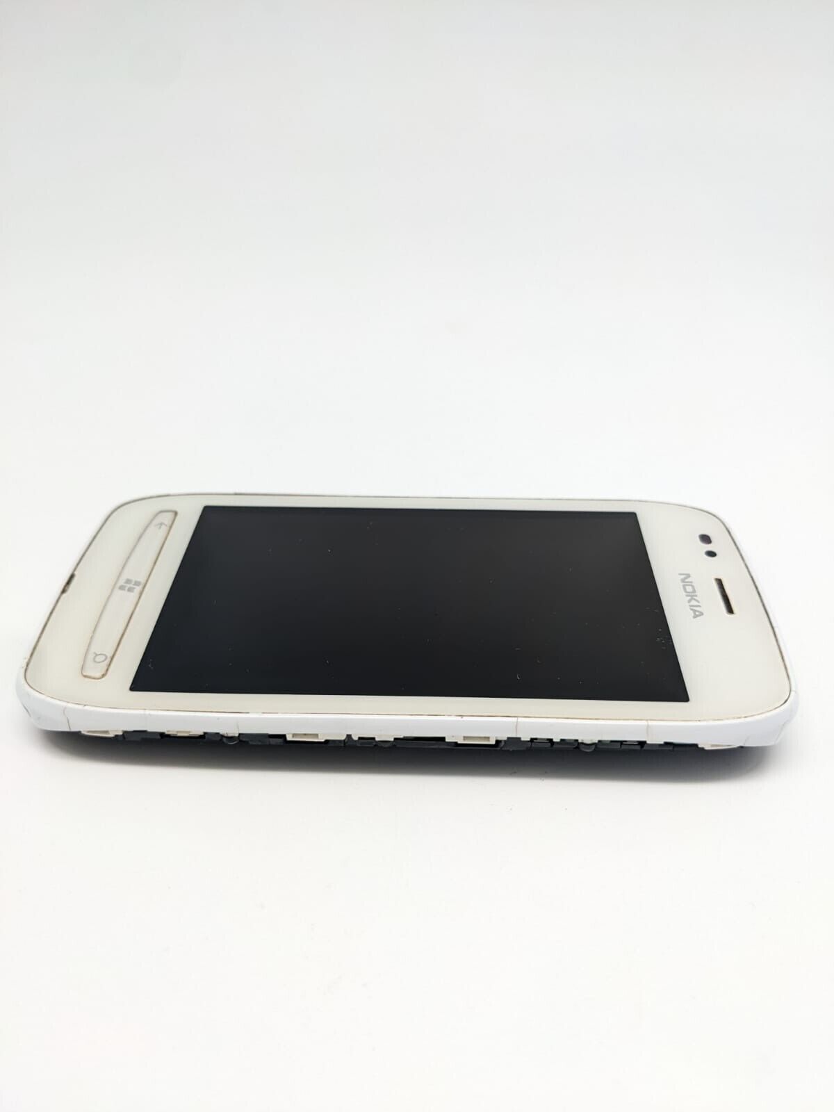 Nokia 710 8GB RM-803 Weiß Ersatzteile Teilespender | BOOTLOOP