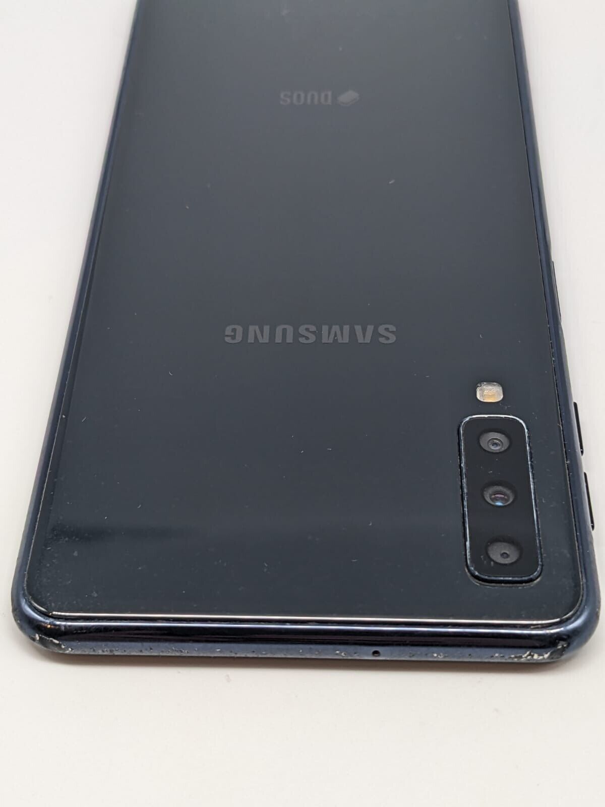 Samsung Galaxy A7 2018 SM-A750FN/DS Teilespender | LÄDT/STARTET NICHT