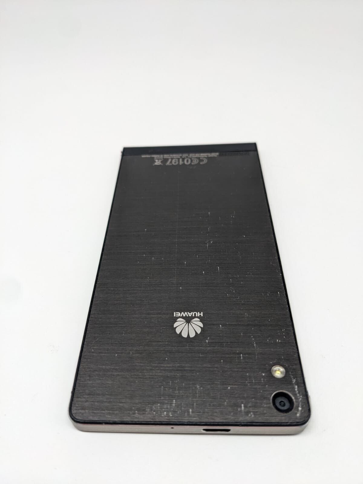 Huawei Ascend P6 Schwarz Smartphone | OHNE SIMLOCK