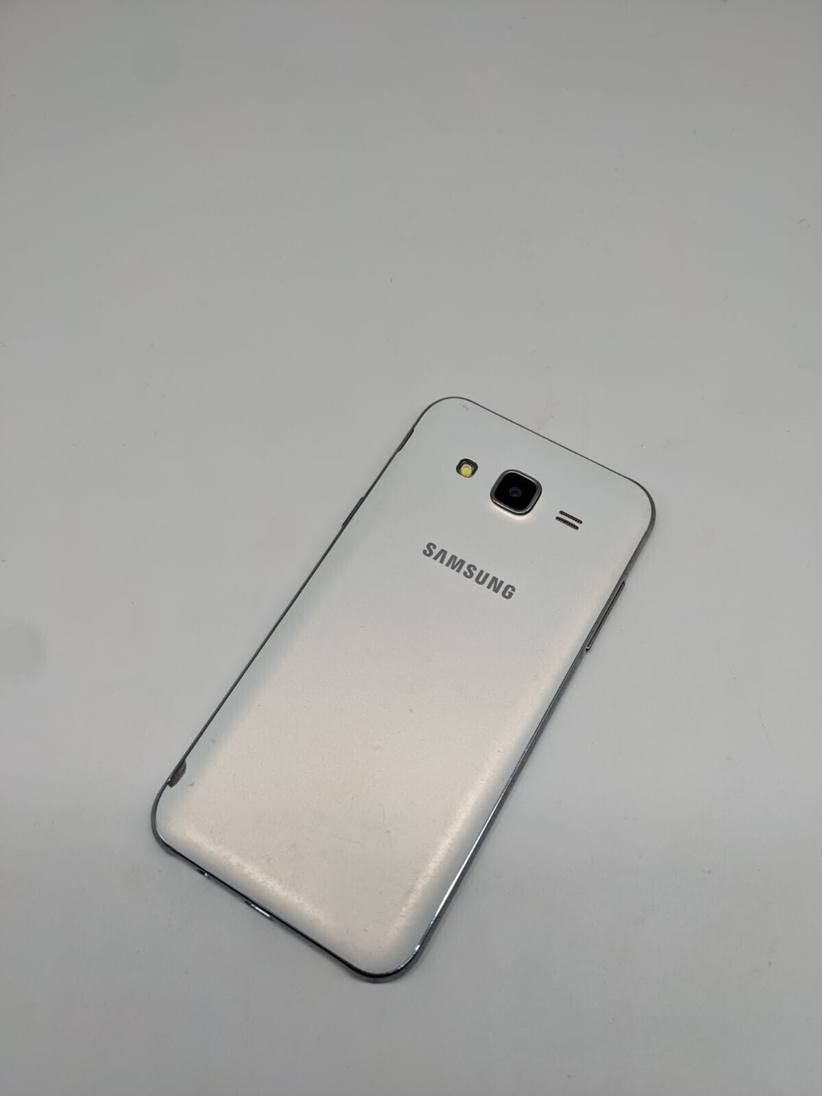 Samsung Galaxy J5 2015 SM-J500FN Weiß | OHNE AKKU | DISPLAYDEFEKT