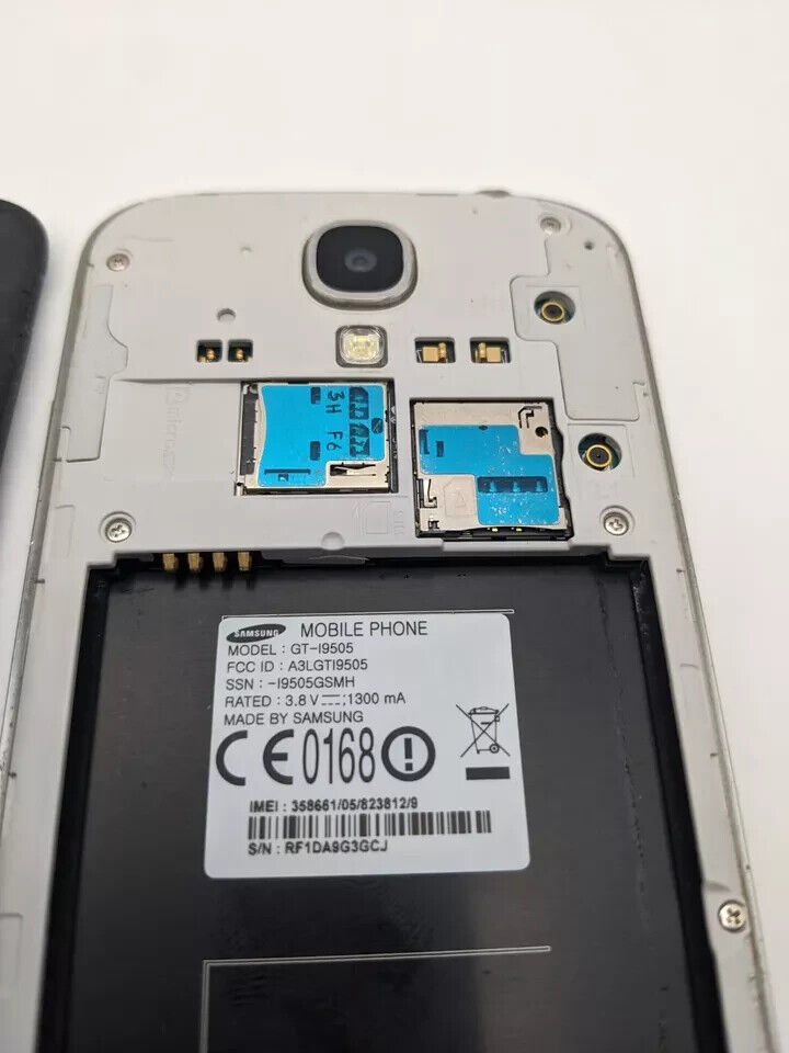 Samsung Galaxy S4 GT-I9505 Blau OHNE AKKU UNGETESTET