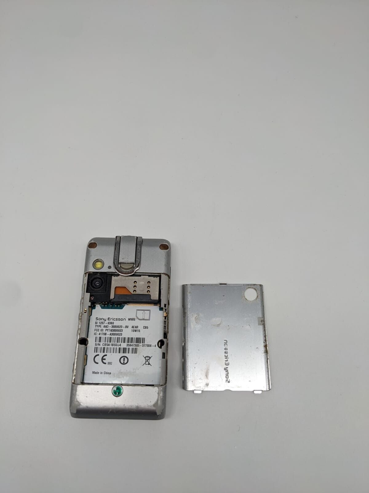 Sony Ericsson W995 Walkman Handy | OHNE AKKU | OHNE SIMLOCK | FUNKTIONIERT