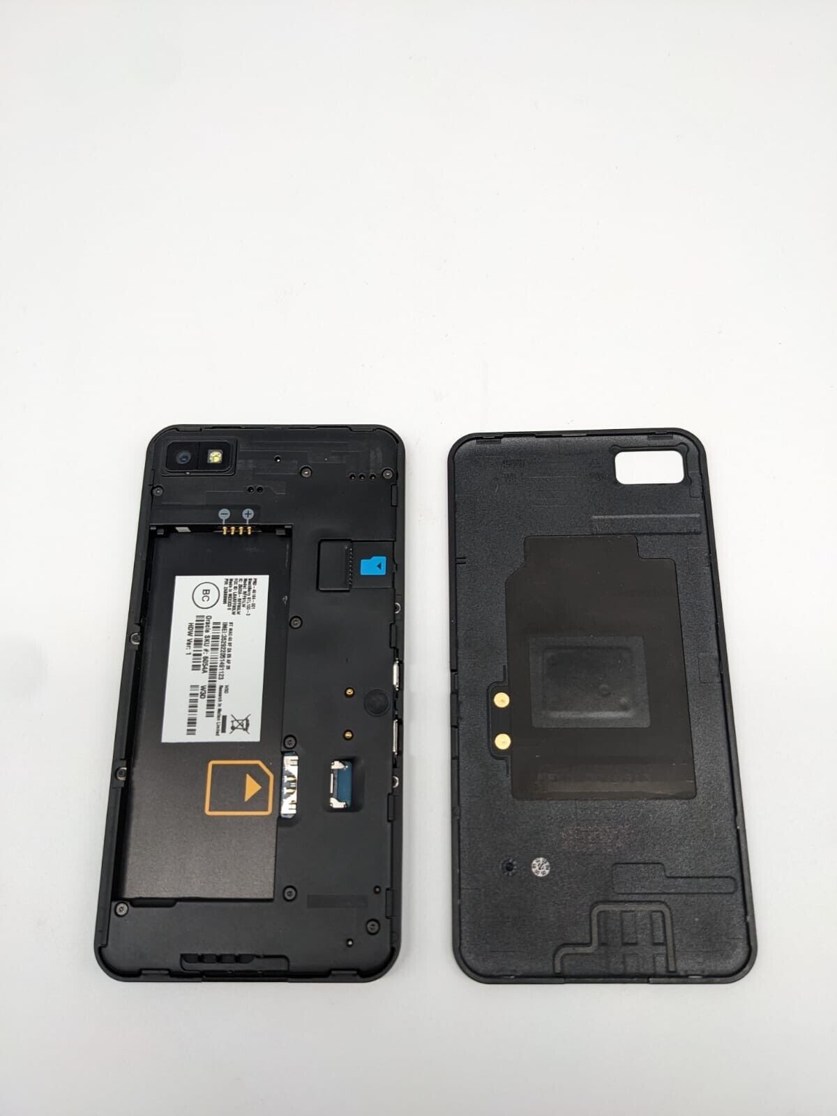 BlackBerry Z10 16GB Schwarz | OHNE AKKU | UNGETESTET #X6