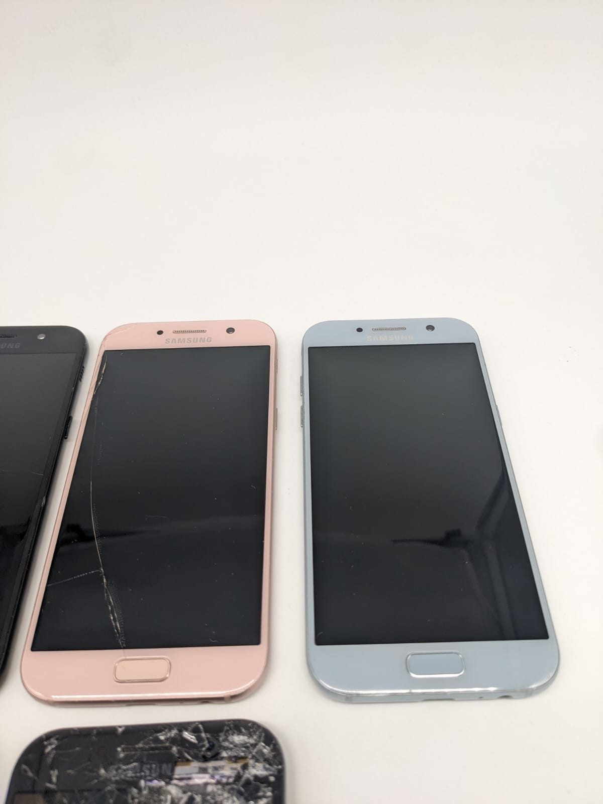 6x Samsung Galaxy A5 SM-A520F Teilespender Ersatzteile Konvolut Sammlung