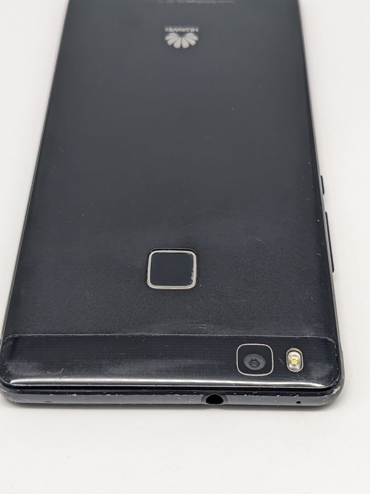 Huawei P9 Lite VNS-L31 Schwarz Smartphone | OHNE SIMLOCK