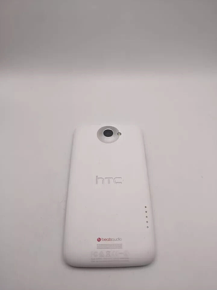 HTC ONE X PJ46100 Beats Audio Weiß | LÄDT/STARTET NICHT