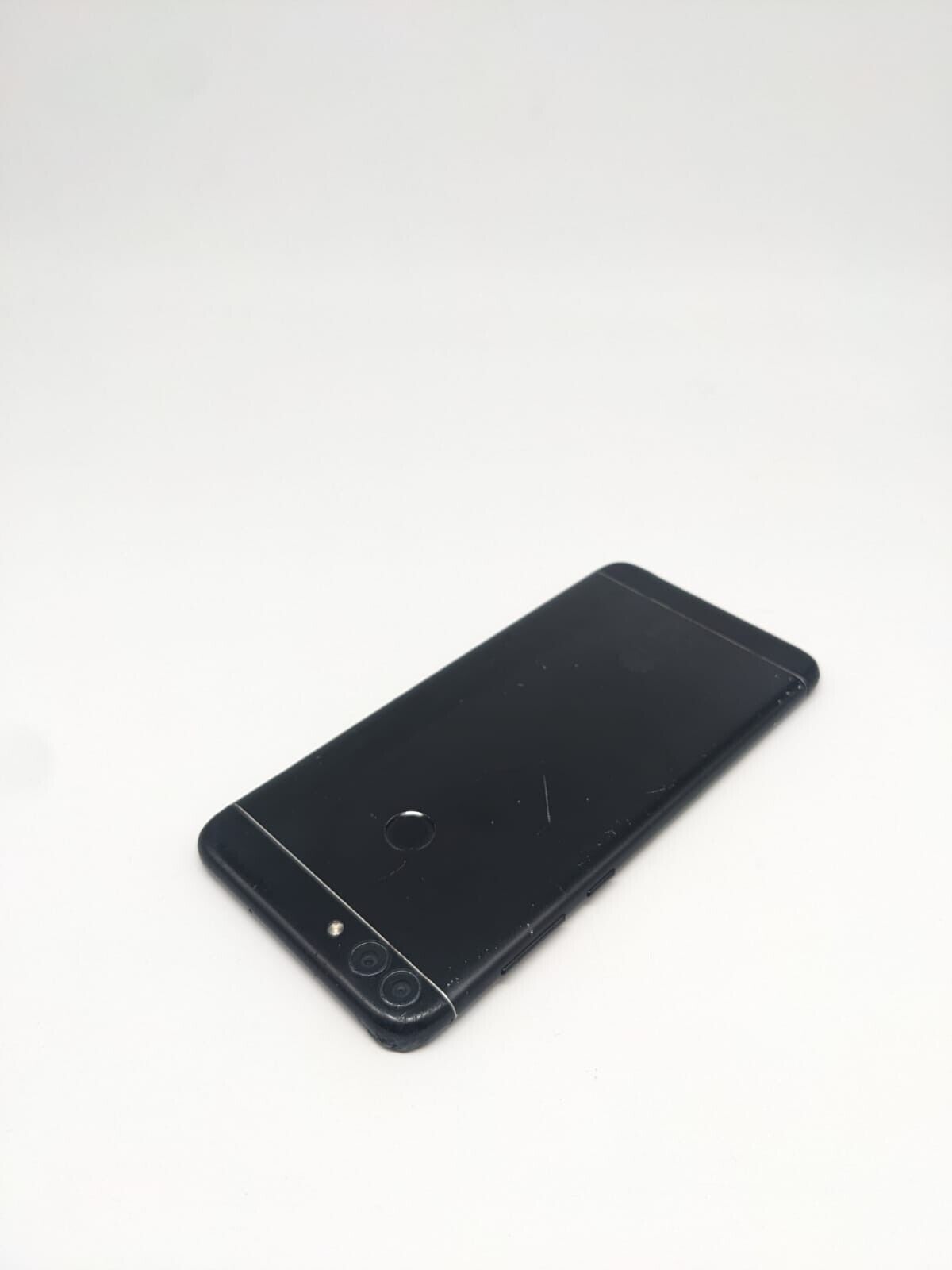 Huawei P Smart Schwarz FIG-LX1 Smartphone Teilespender | LÄDT/STARTET NICHT