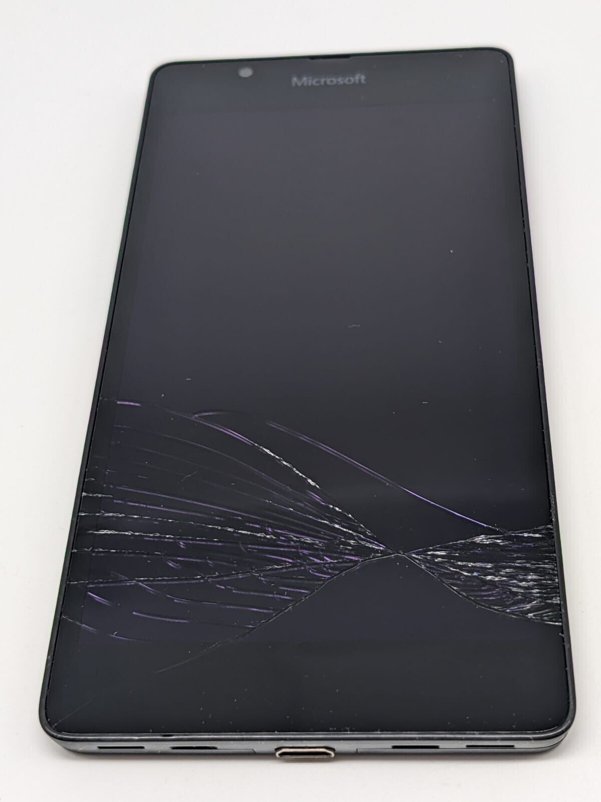 Microsoft Lumia 540 RM-1141 Schwarz Teilespender | OHNE AKKU | UNGETESTET