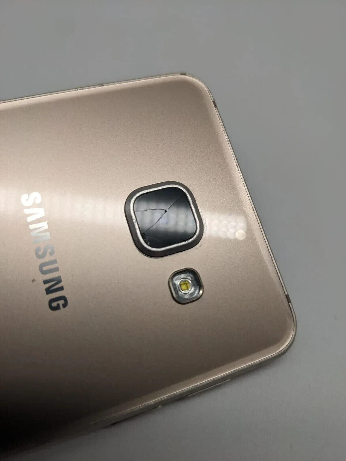 Samsung Galaxy A3 2016 SM-A310F Gold Android Smartphone | DISPLAY DEFEKT