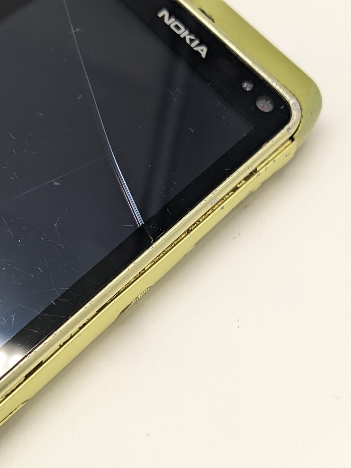 Nokia N8 Grün Smartphone Teilespender Bastler Ersatzteile | LÄDT/STARTET NICHT