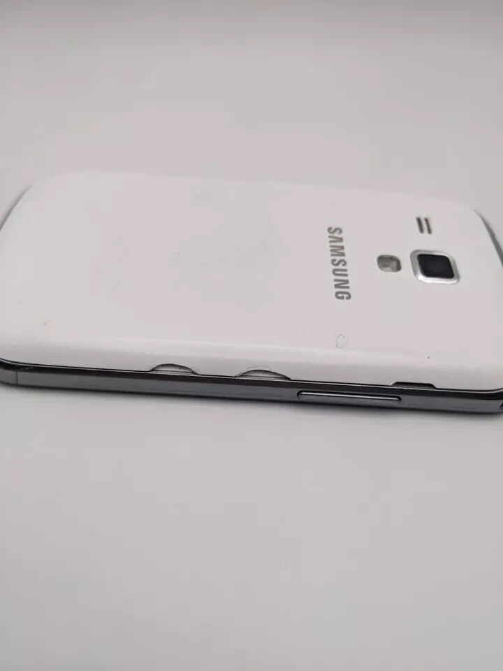 Samsung Galaxy S DUOS GT-S7562 ohne Akku defekt