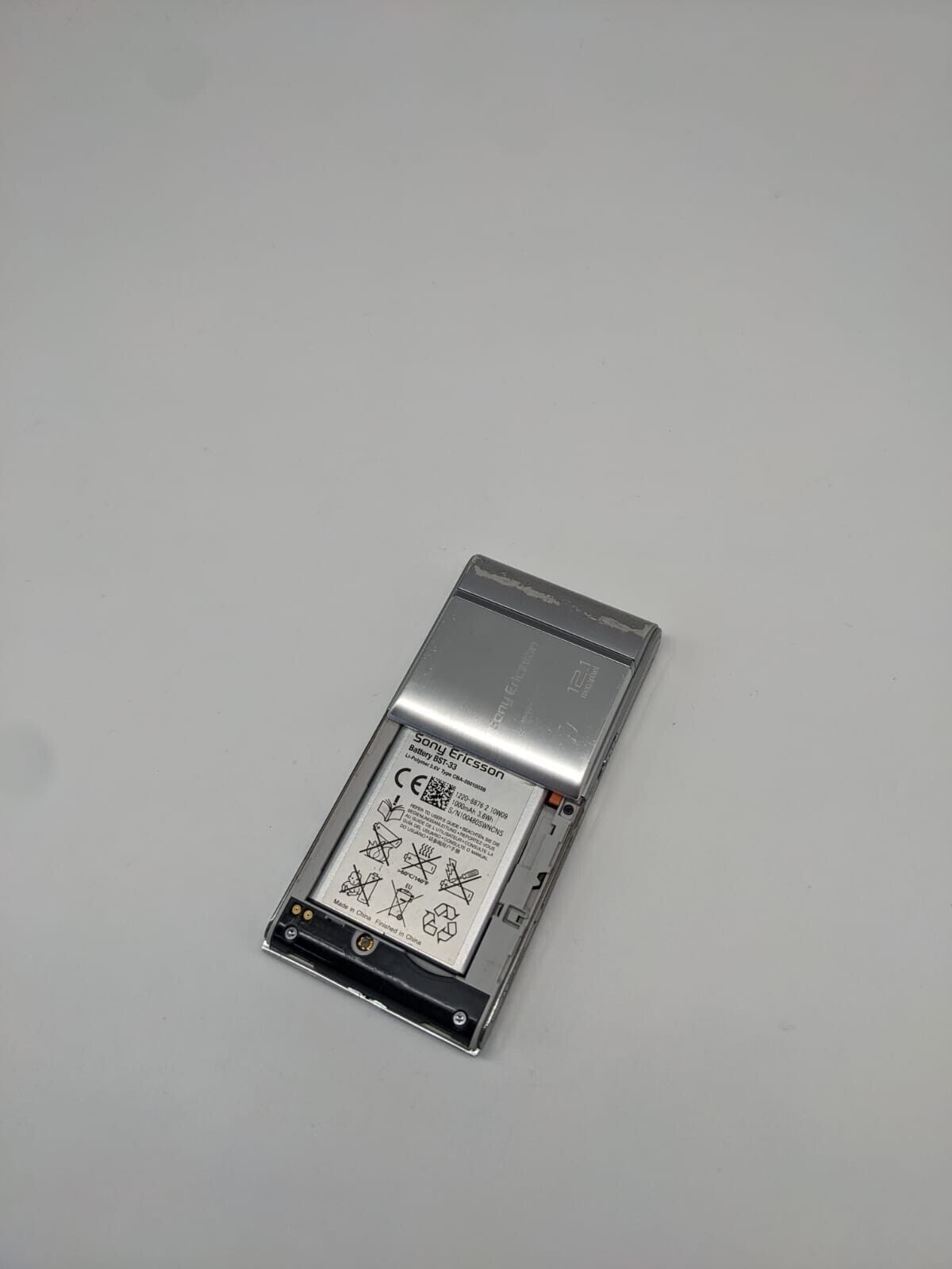 Sony Ericsson Satio U1i Silber Handy | OHNE SIMLOCK | VOLL FUNKTIONSFÄHIG