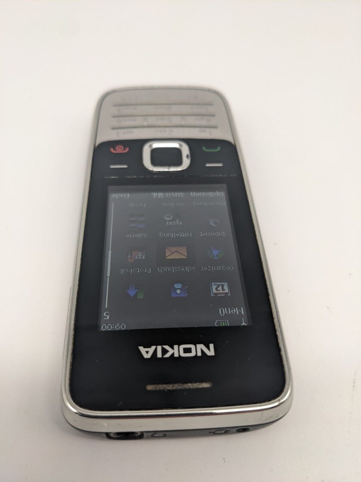 Nokia 2730c-1 Handy Vintage Tastenhandy Retro