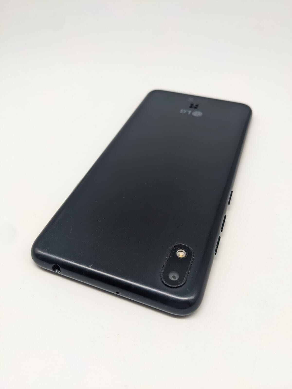 LG K20 Schwarz Smartphone Teilespender Bastler Ersatzteile | LÄDT/STARTET NICHT