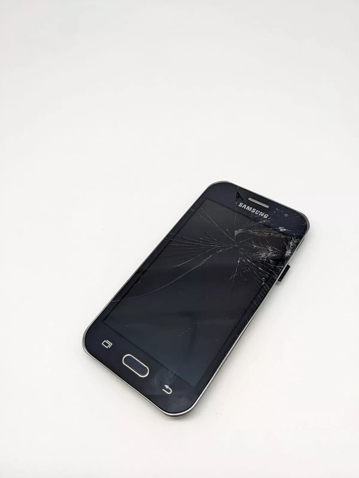 Samsung Galaxy J1 ACE SM-J110H/DS Schwarz Smartphone | UNGETESTET