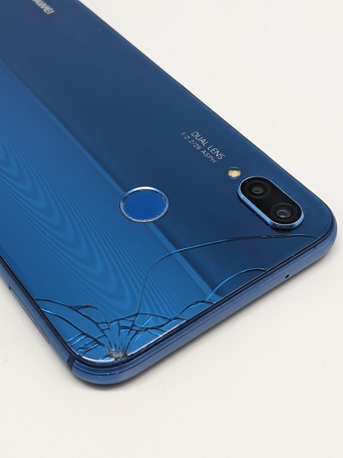 Huawei P20 Lite Blau Teilespender Ersatzteile | LÄDT/STARTET NICHT
