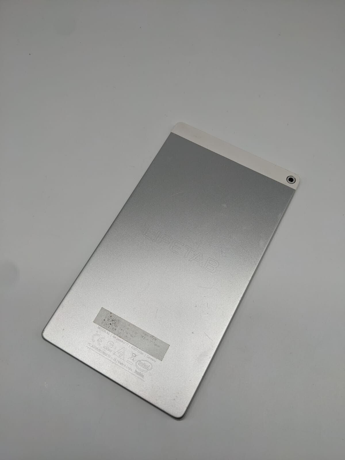 Medion Tablet Lifetab P7332 MD99103 Display 7 Zoll Tablet | AKKU DEFEKT