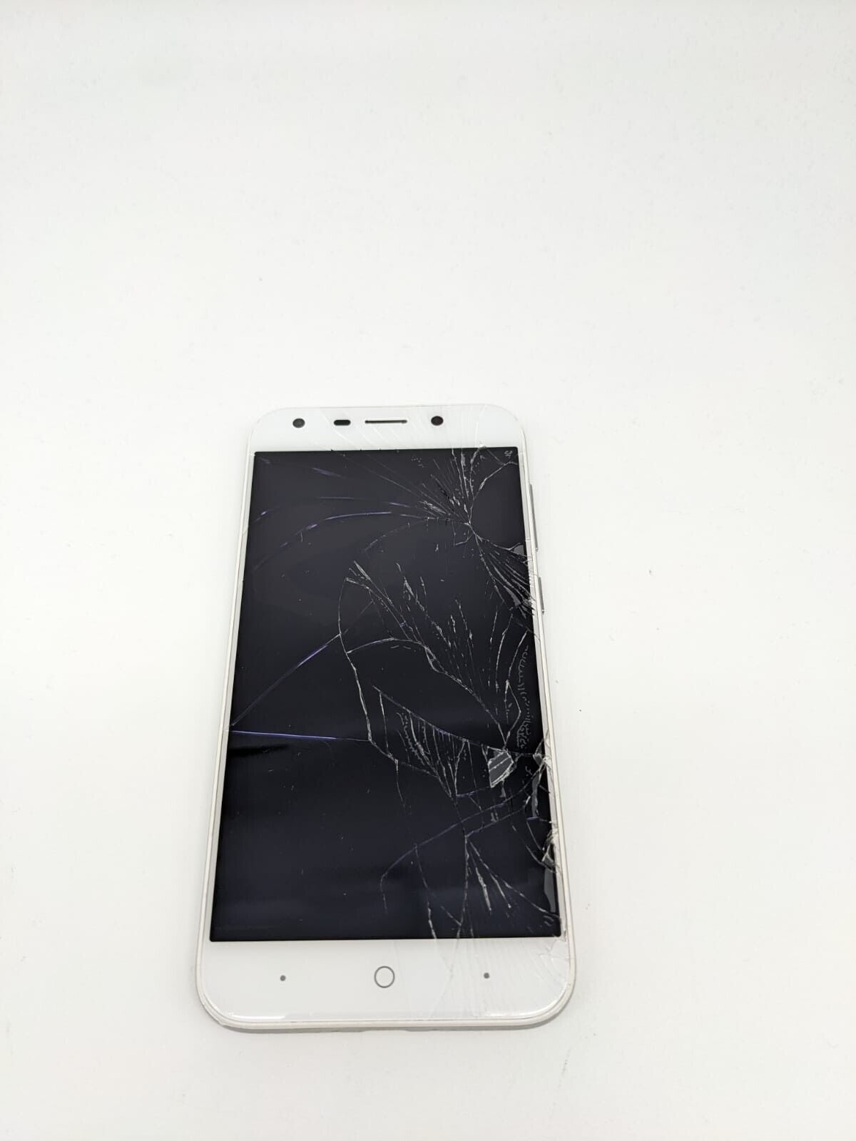 ZTE Blade A6 A0620 Weiß Smartphone DISPLAY BESCHÄDIGT