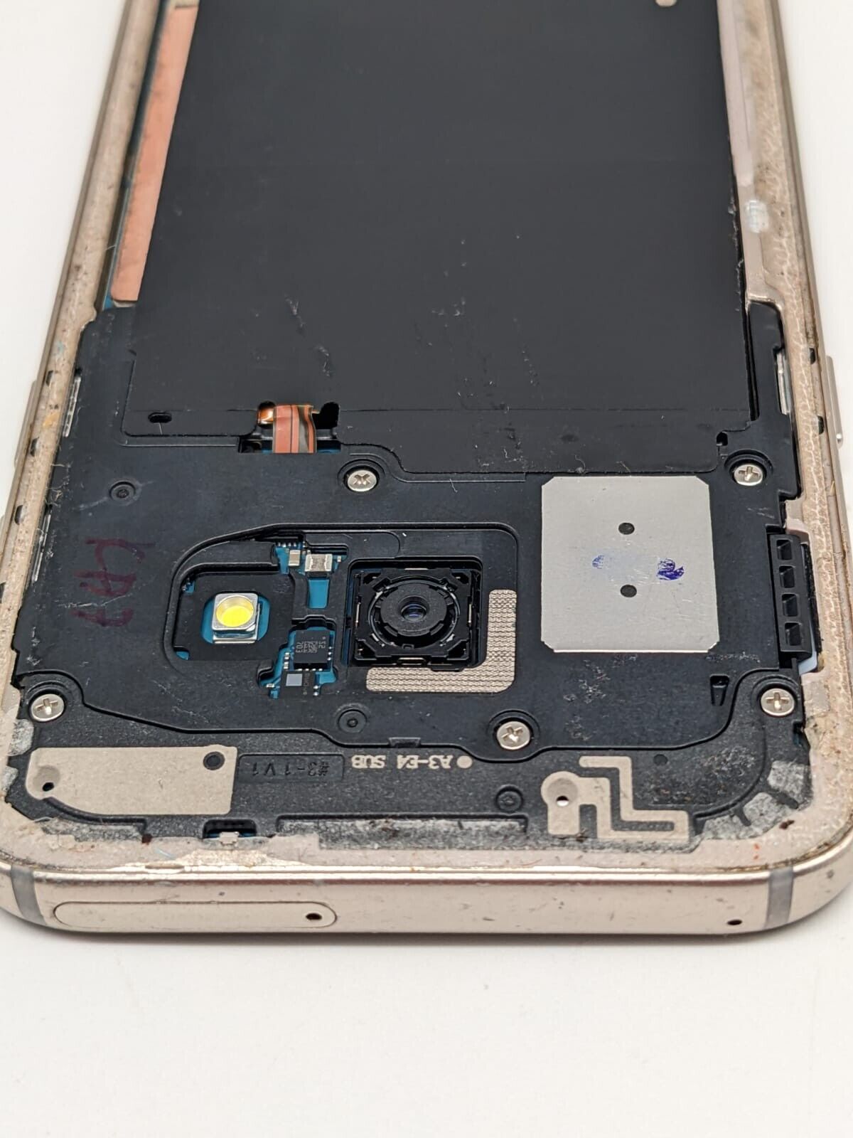 Samsung Galaxy A3 Gold Teilespender | UNGETESTET | OHNE AKKU