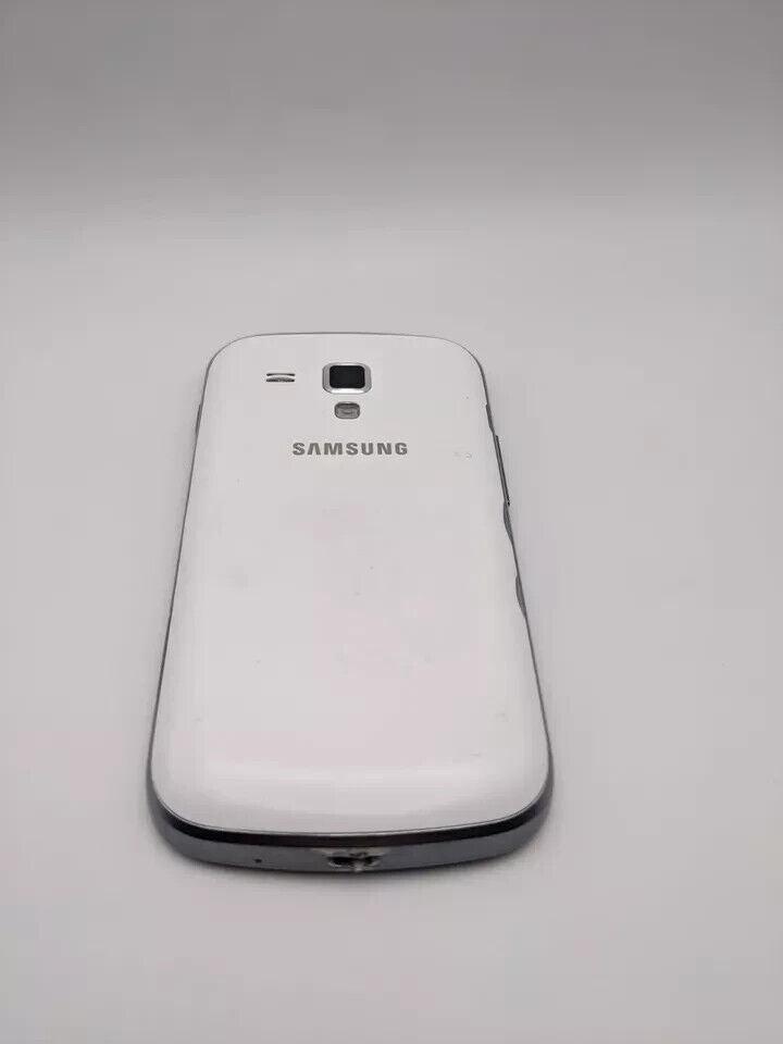 Samsung Galaxy S DUOS GT-S7562 ohne Akku defekt