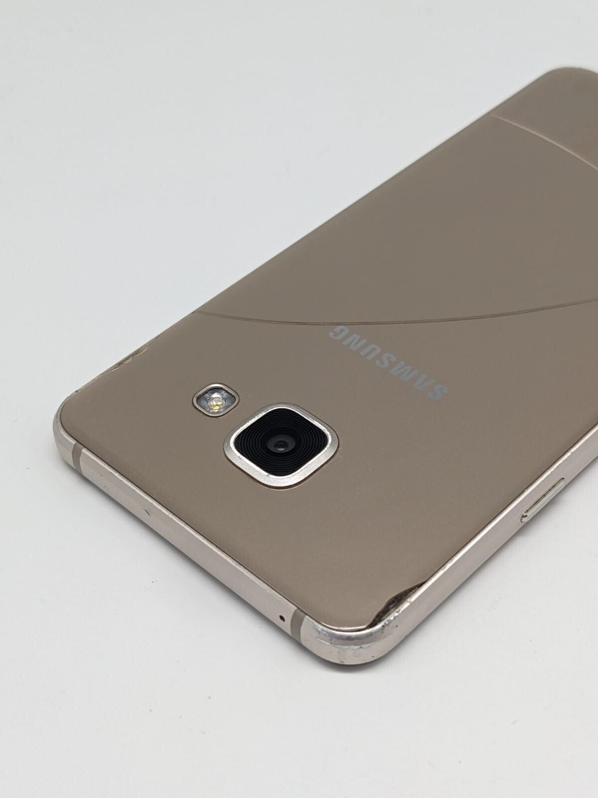 Samsung Galaxy A3 2016 SM-A310F 16GB Schwarz Gold | OHNE SIMLOCK