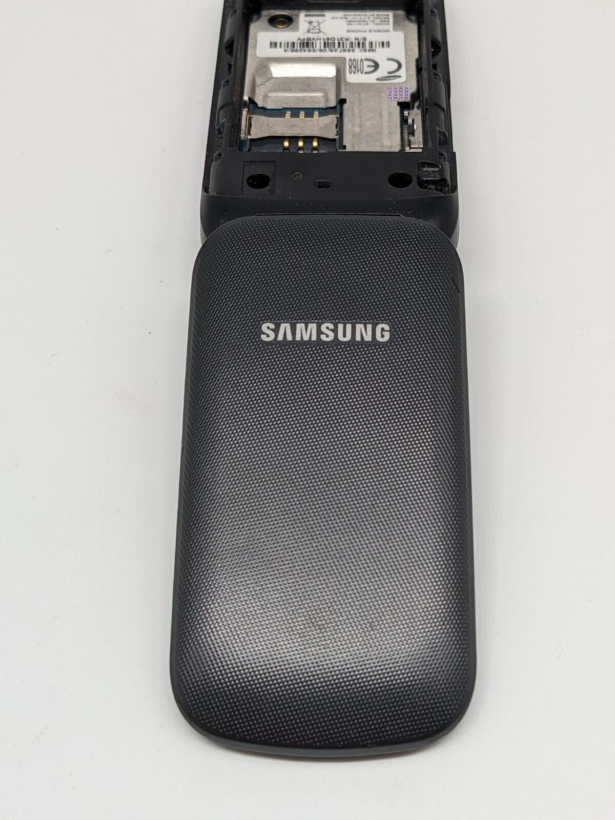 Samsung GT-E1190 Schwarz Klapphandy | OHNE AKKU | OHNE SIMLOCK