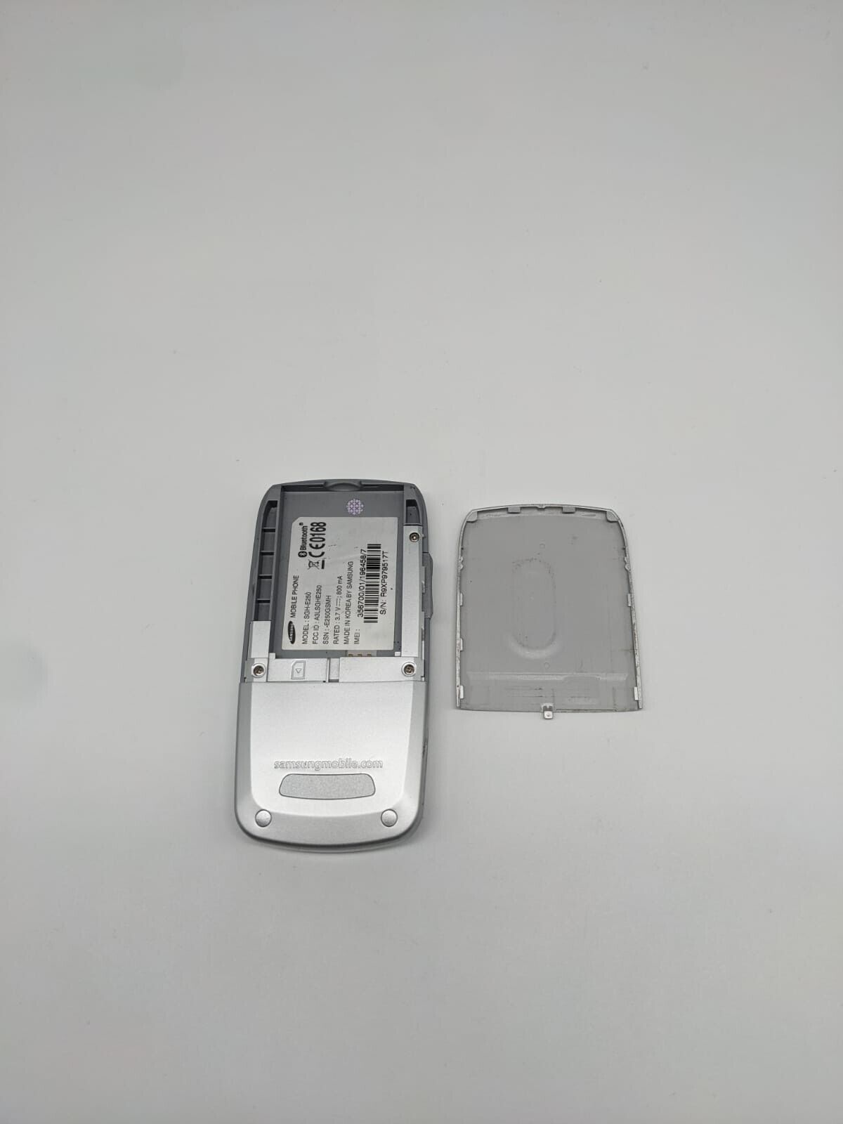 Samsung SGH-E250 Silber Handy | OHNE AKKU | OHNE SIMLOCK | FUNKTIONIERT