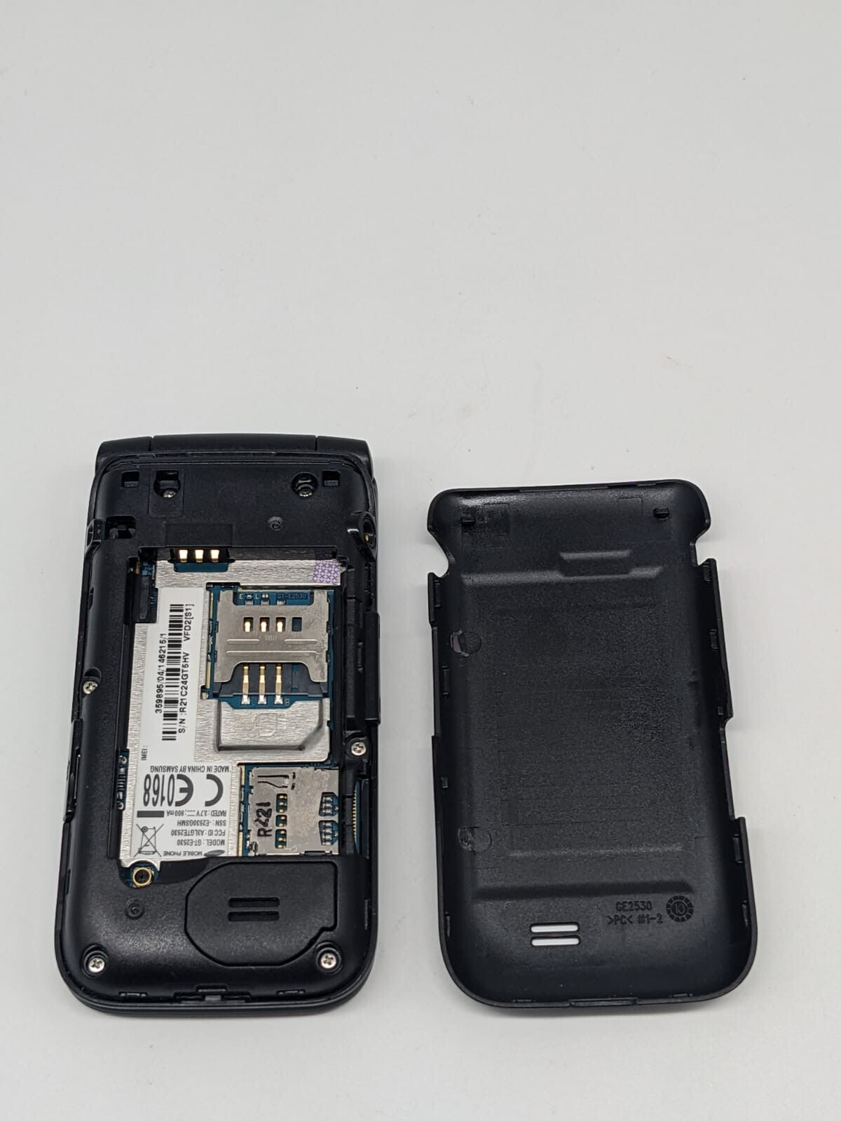 Samsung GT-E2530 Schwarz Klapphandy | OHNE AKKU | UNBEKANNTER SIMLOCK