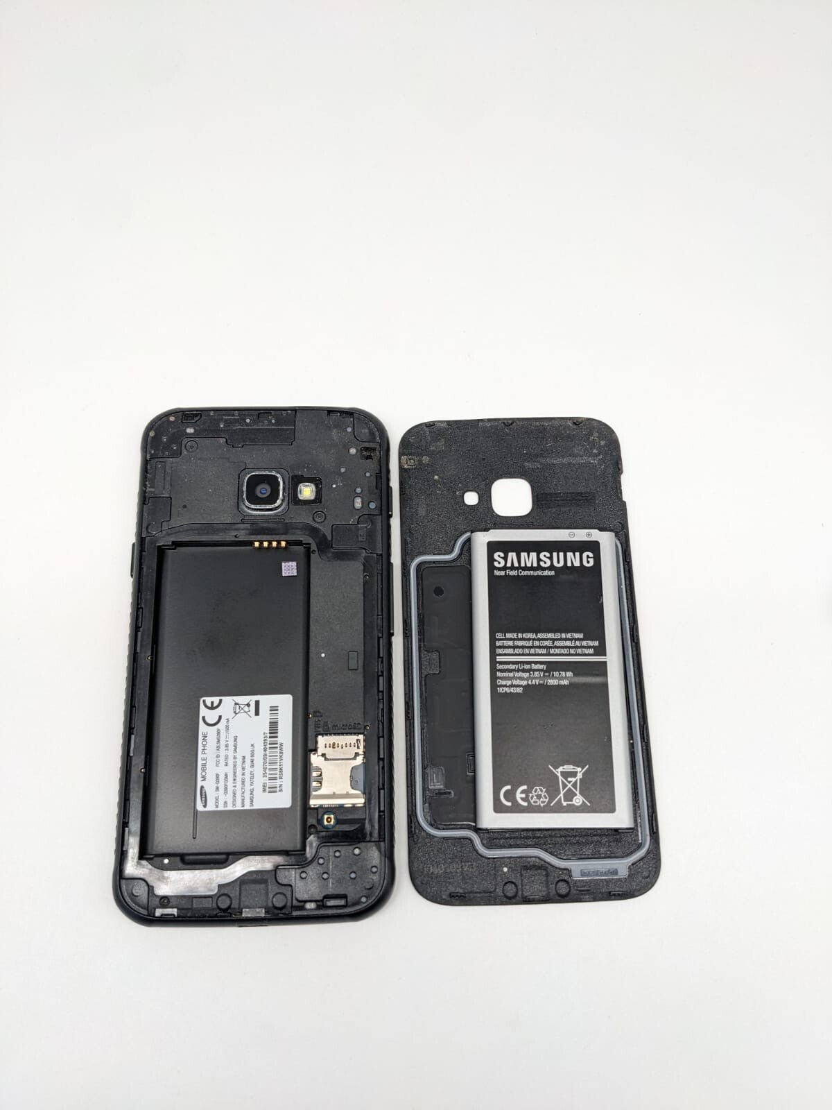 Samsung Galaxy XCover 4 SM-G390F Smartphone Schwarz | GUTER ZUSTAND