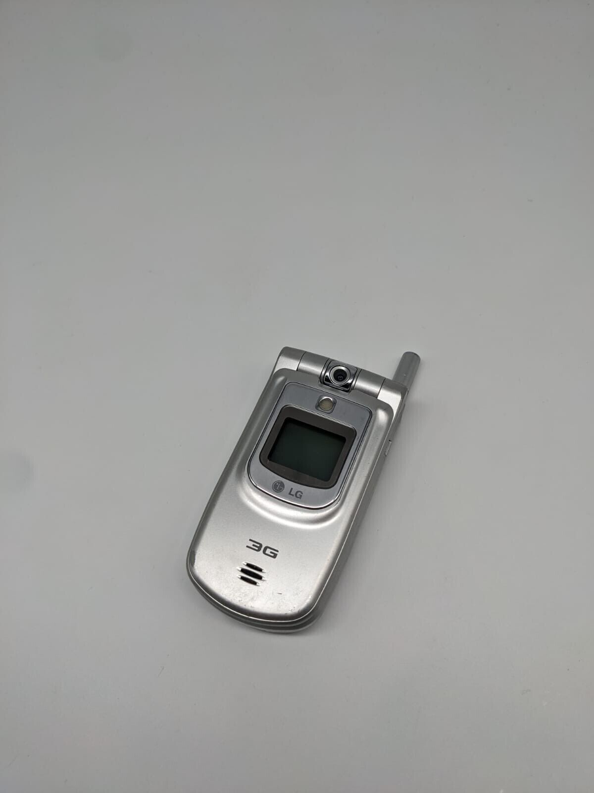 LG U8100 Silber Klapphandy | OHNE AKKU | UNGETESTET