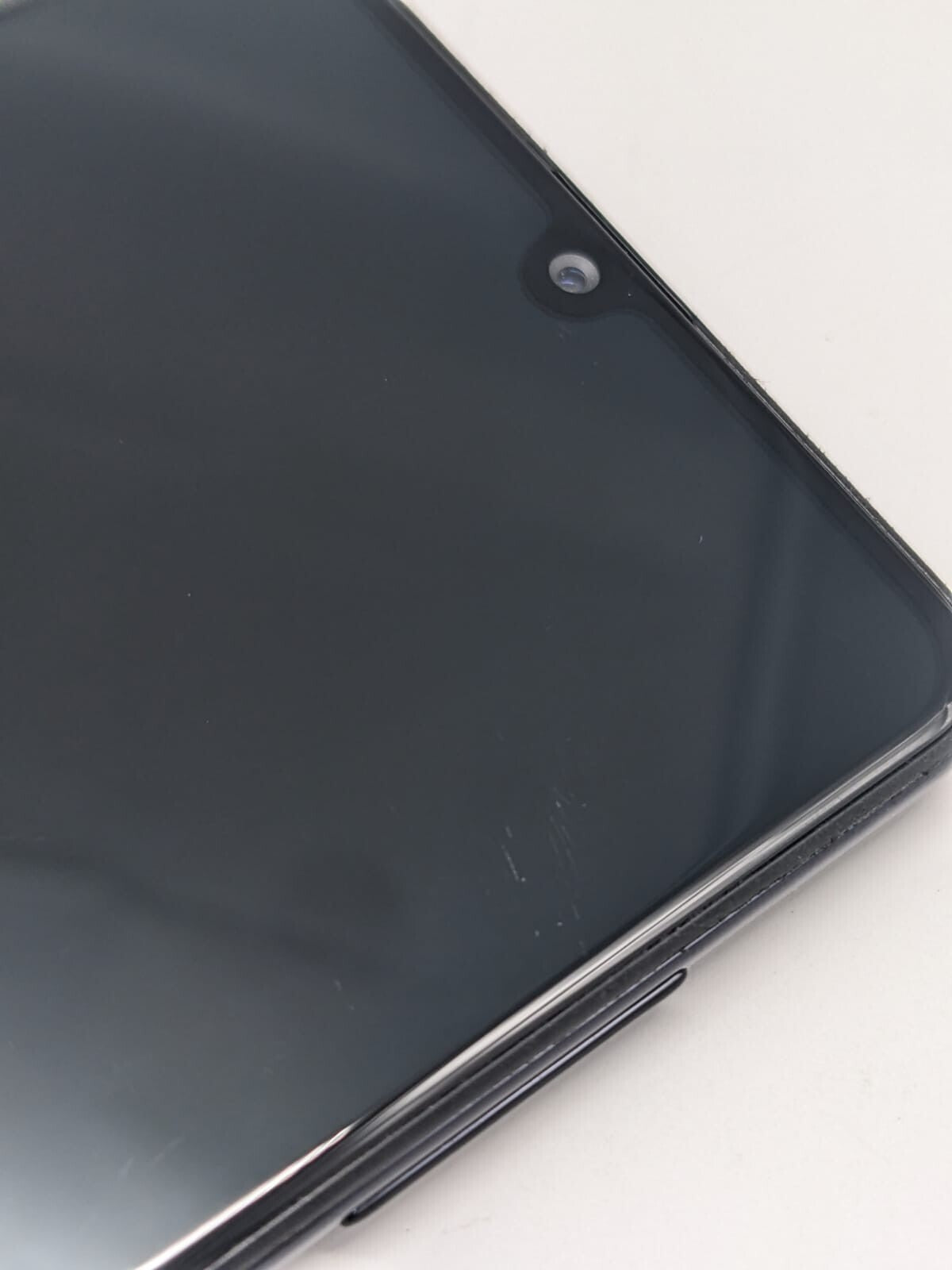 Samsung Galaxy A41 SM-A415F Schwarz Teilespender | LÄDT/STARTET NICHT