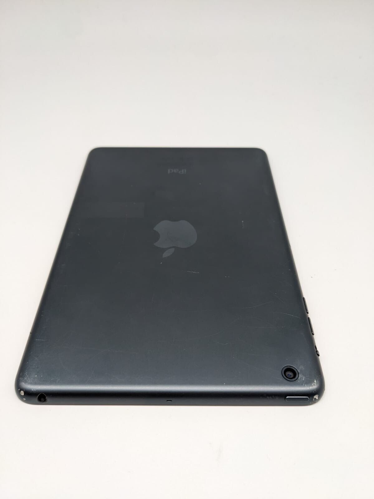 Apple iPad mini 1. Gen Schwarz 16GB A1432 | AKKUKAPAZITÄT 90% | DISPLAYRISSE #X6