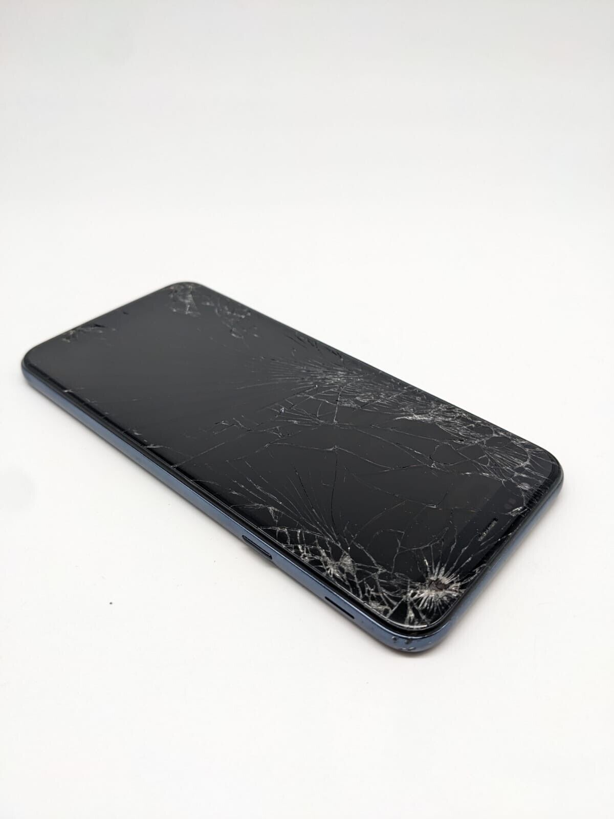 Samsung Galaxy J4 Plus SM-J415FN/DS Schwarz | DISPLAYSCHADEN
