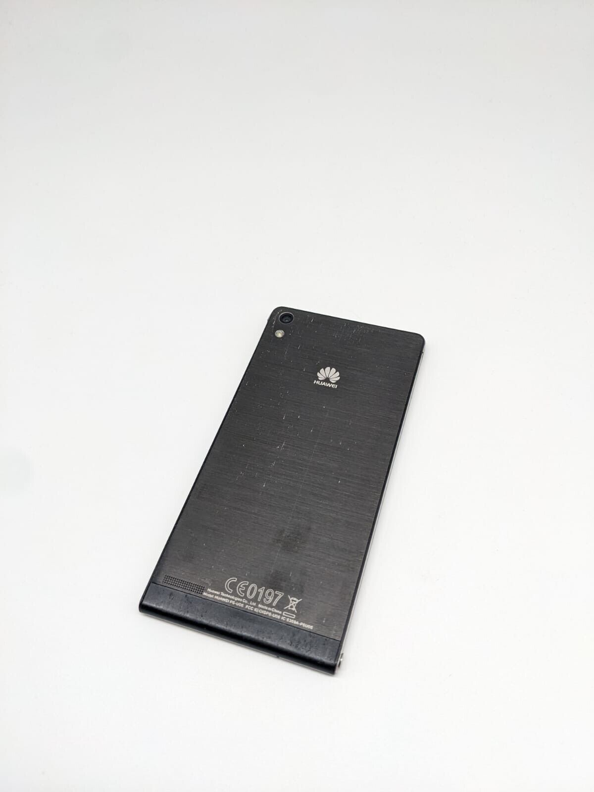 Huawei Ascend P6 Schwarz Smartphone | OHNE SIMLOCK