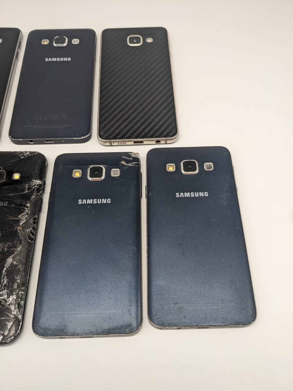 9x Samsung Galaxy A3 Teilespender Ersatzteile Konvolut Sammlung