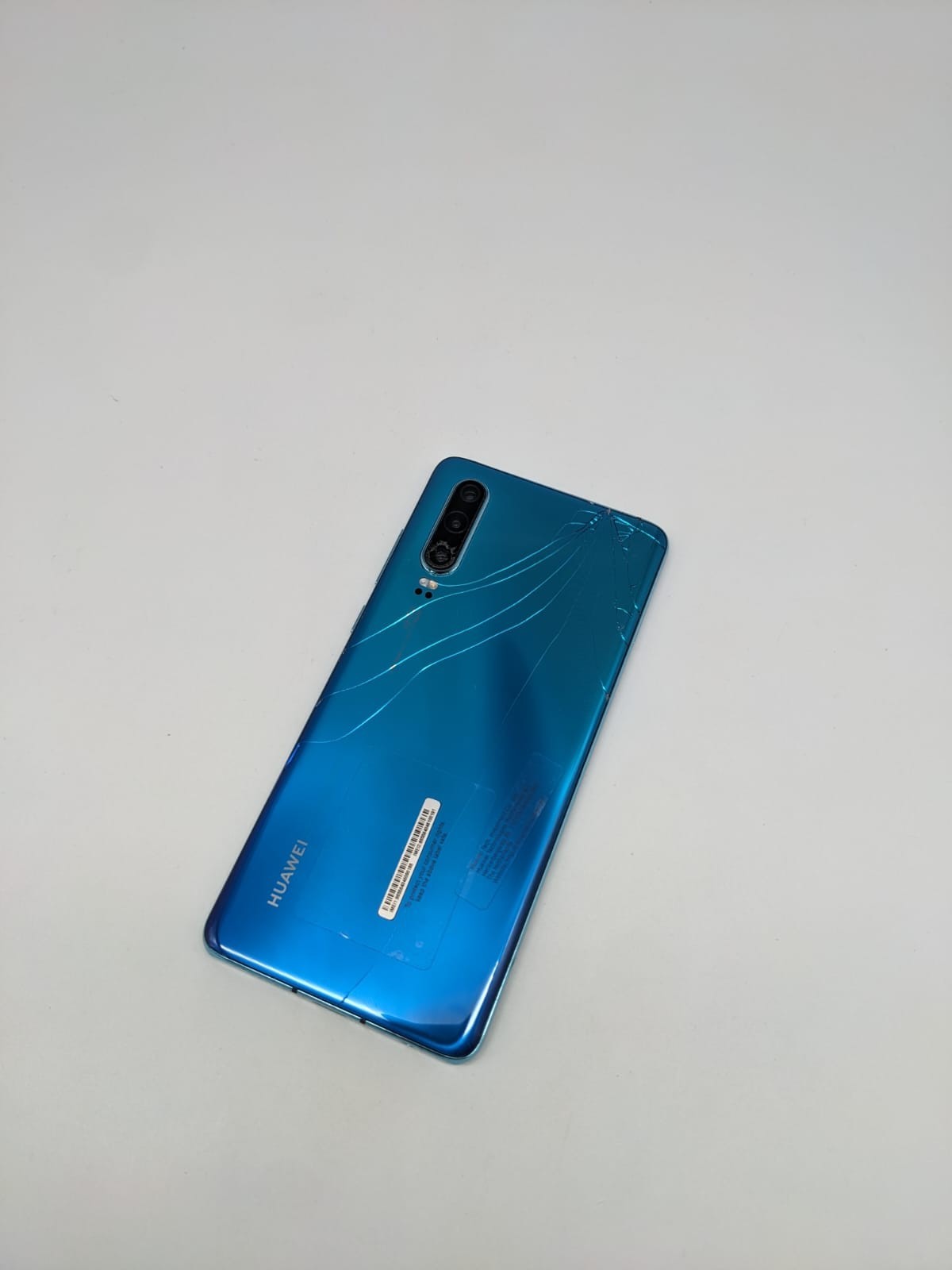 Huawei P30 ELE-L29 Smartphone Blau Teilespender | LÄDT/STARTET NICHT