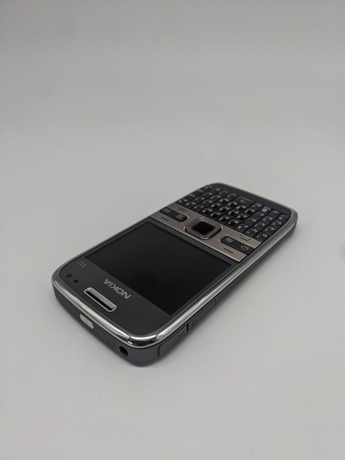 Nokia E72 Silber QWERTZ Teilespender Ersatzteile Bastler | TEILDEFEKT