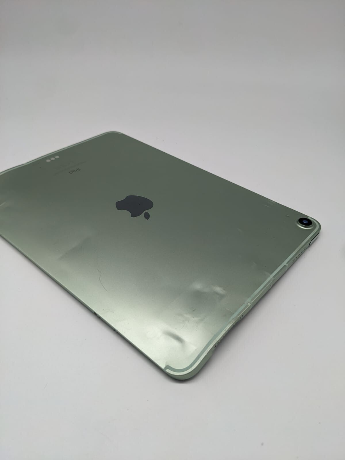 Apple iPad Air 4. Gen  A2072 Silber Teilespender Ersatzteile | STARK BESCHÄDIGT