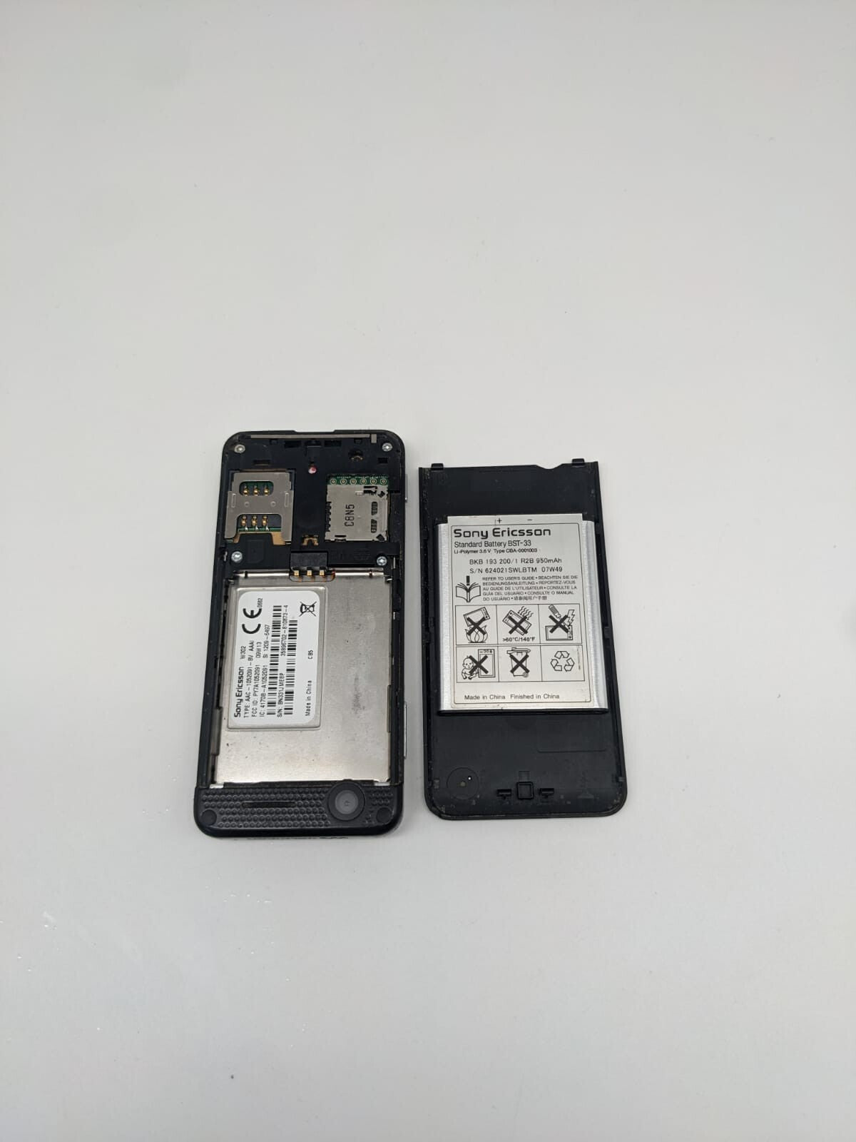 Sony Ericsson W302 Walkman Schwarz Handy Retro | OHNE SIMLOCK