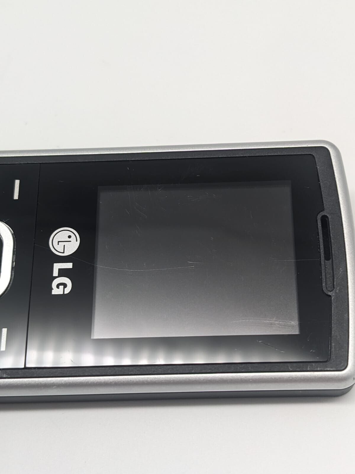LG A140 Schwarz Tastenhandy | OHNE AKKU | OHNE SIMLOCK