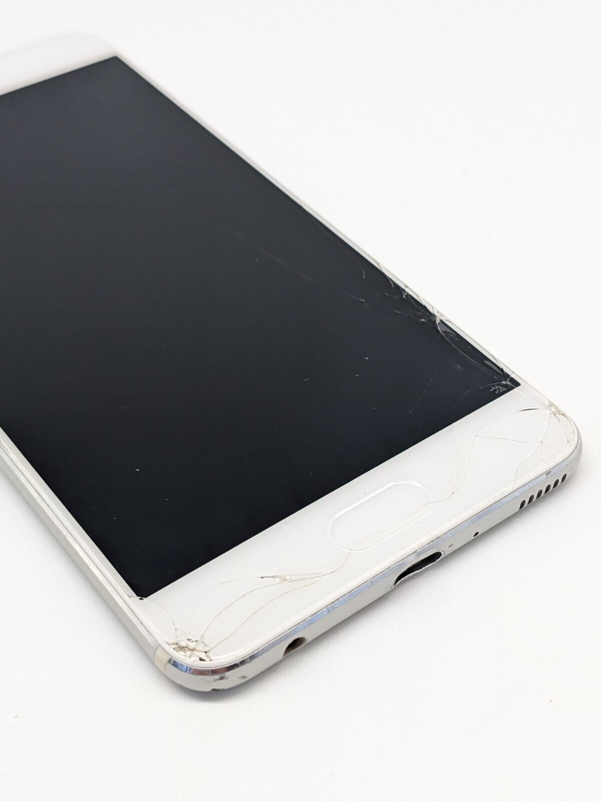 Huawei P10 Plus VKY-L09 Weiß Teilespender | LÄDT/STARTET NICHT