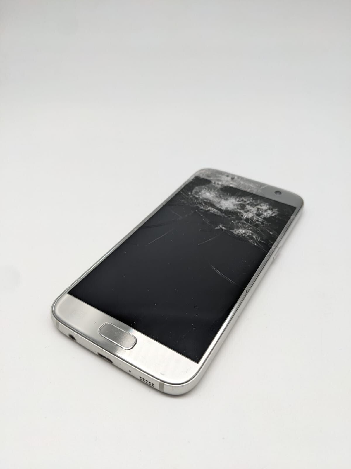 Samsung Galaxy S7 SM-G930F Silber 32GB Smartphone | LÄDT/STARTET NICHT