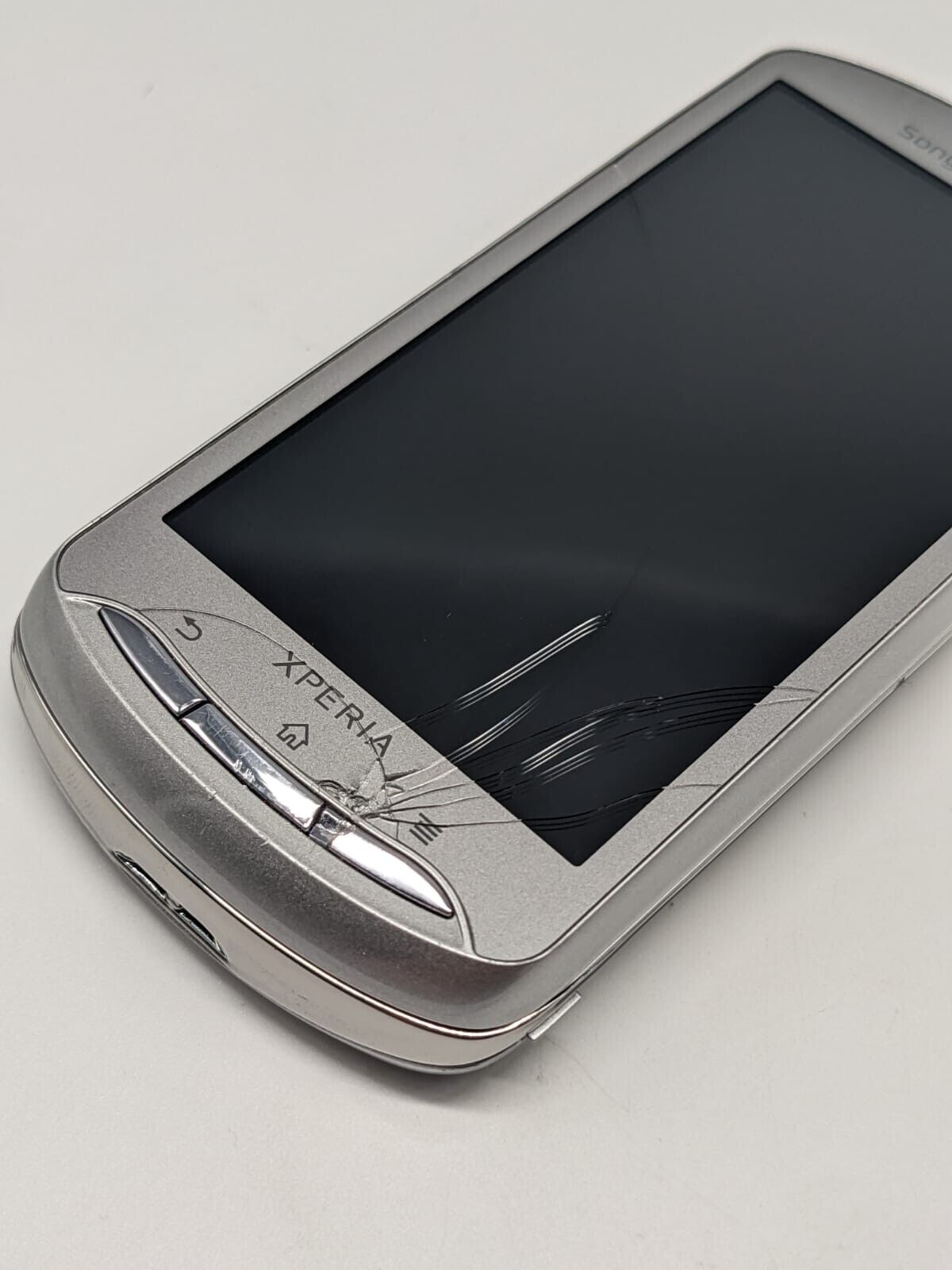 Sony Ericsson Xperia Pro MK16i Silber Smartphone | OHNE SIMLOCK