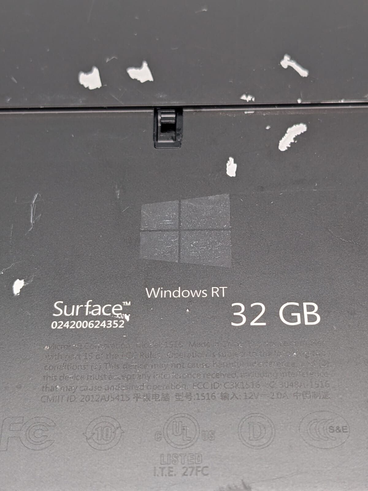 Microsoft Surface RT 1516 Windows 10,6" 32GB Schwarz | TOUCH DEFEKT