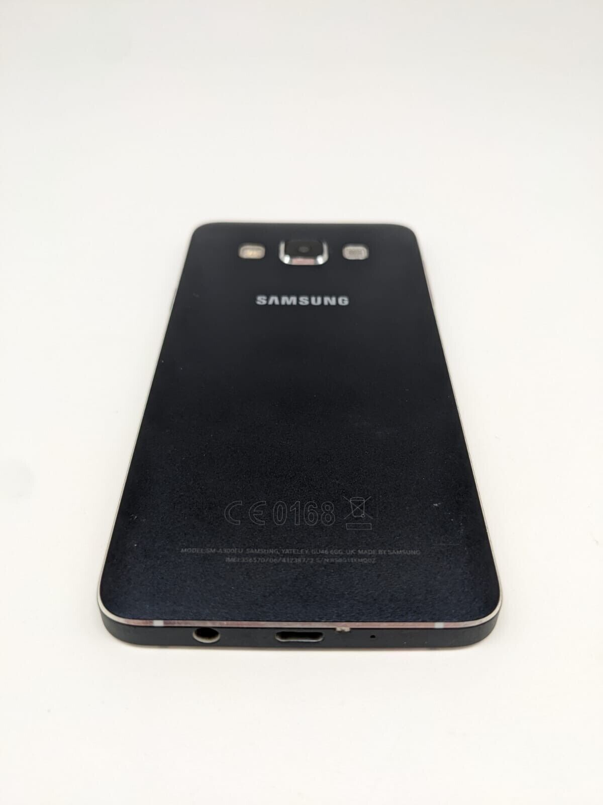 Samsung Galaxy A3 Schwarz | HOMEBUTTON DEFEKT | OHNE SIMLOCK | PIXELFEHLER