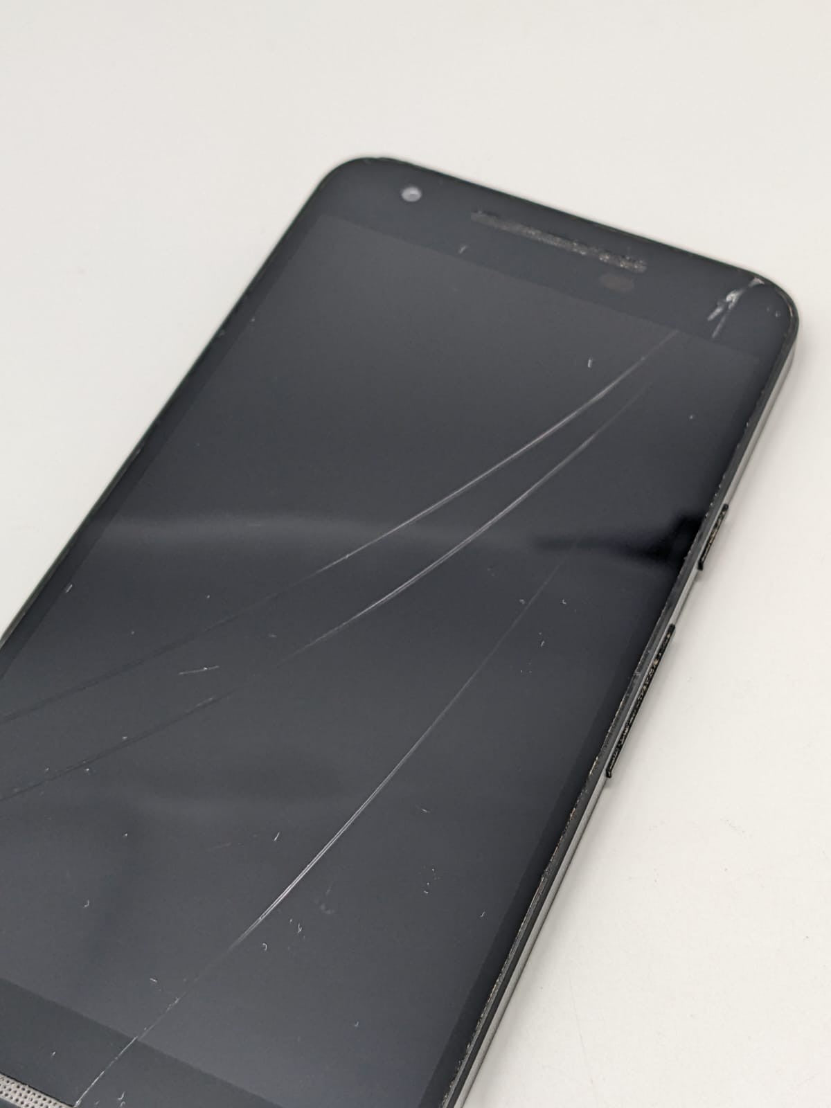 LG Google Nexus 5X 32 GB Schwarz Smartphone | OHNE SIMLOCK | DISPLAYRISSE
