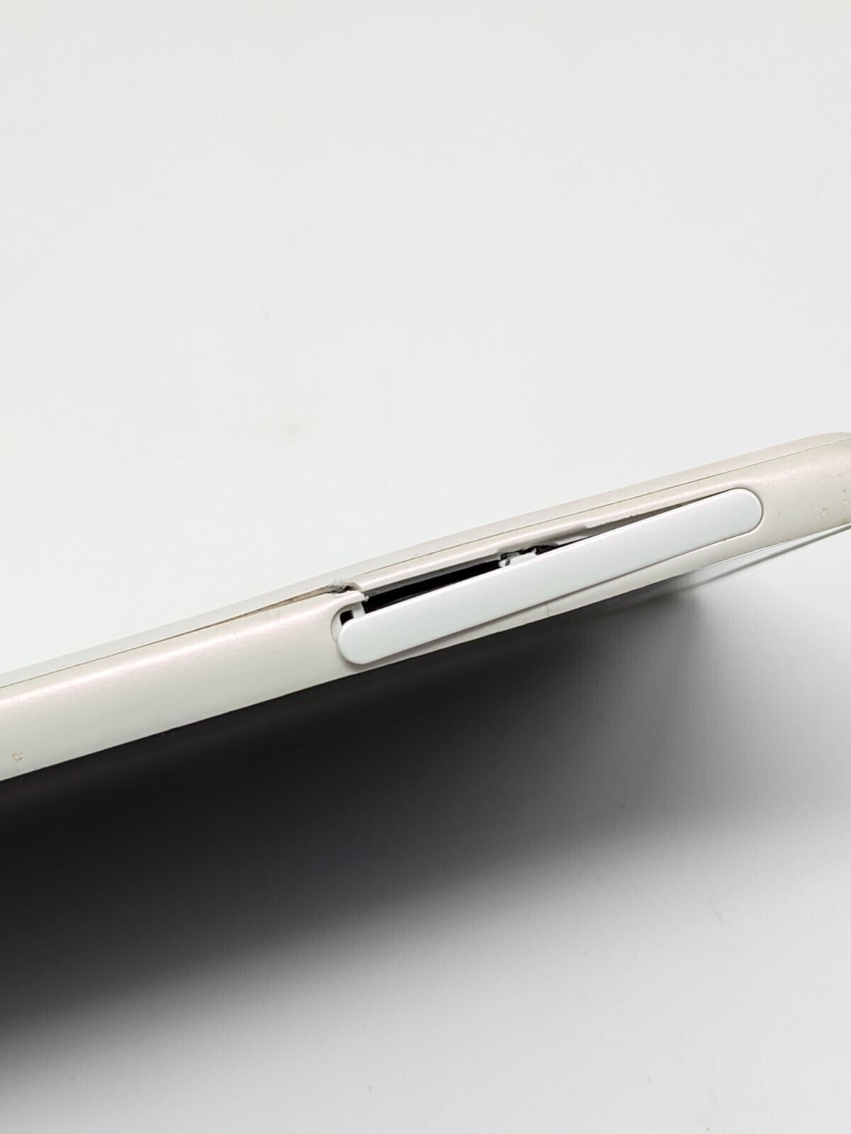 Sony Xperia E5 Weiß F3311 Smartphone Teilespender Ersatzteile Bastler
